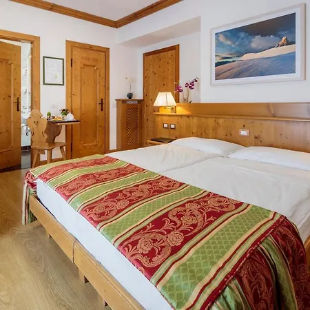 Aquila 3* Cortina dʼAmpezzo