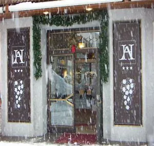 Aquila Hotel 3*